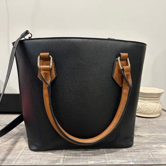 Bag - Picture 2 of 5